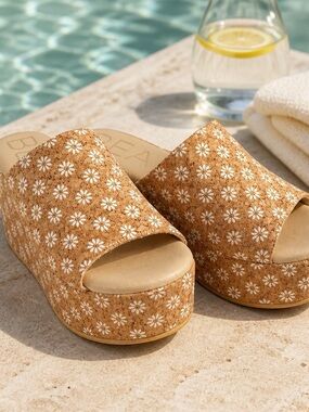BEACH by Matisse Daisy Cork Platform Sandals  Womens size 6M